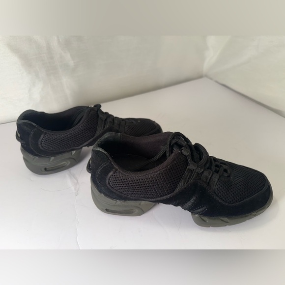 Bloch Dance Women's Canvas Boost Split Sole Dance Sneaker, Black, 7.5 - Picture 4 of 7